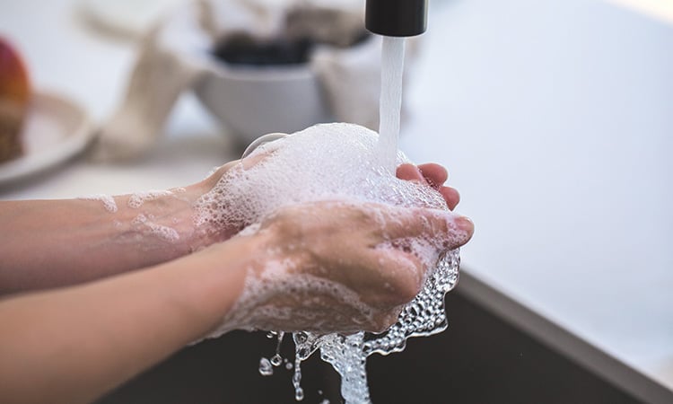 Maintain optimum hand hygiene