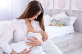 9 Biggest Challenges Of Breastfeeding No One Prepares You For