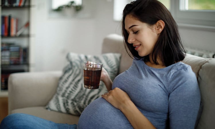 Drinking Herbal Tea During Pregnancy