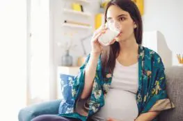 7 Benefits Of Drinking Milk During Pregnancy
