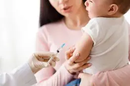 12 Home Remedies To Ease Your Baby's Vaccination Pain
