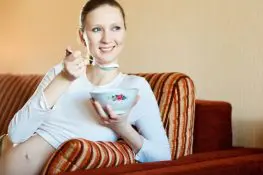Curd And Yogurt During Pregnancy- Benefits, And Precautions
