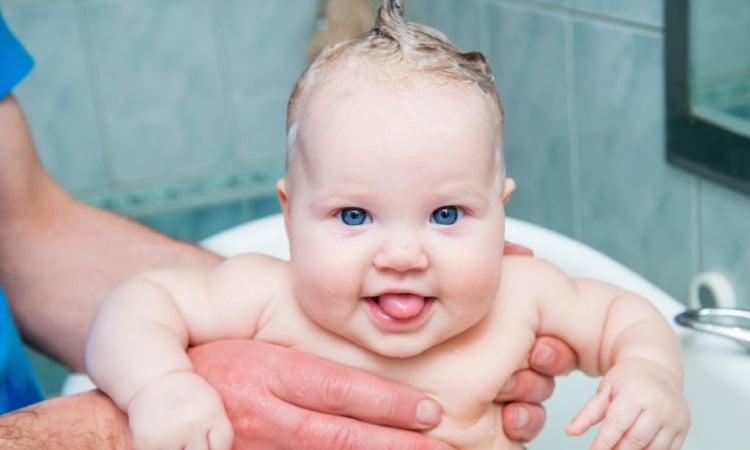 When Should You Start Bathing Your Baby Every Day