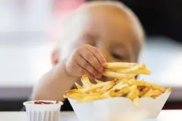 15 Most Common Unhealthy Foods For Toddlers