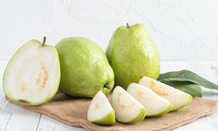 6 Health Benefits Of Guava During Pregnancy