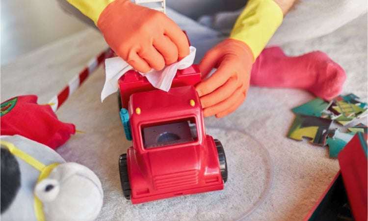 10 Simple And Effective Tips To Clean And Sanitize Baby Toys