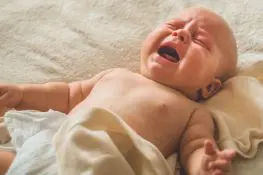 11 Signs Of An Underfed Baby | Your Baby Is Hungry