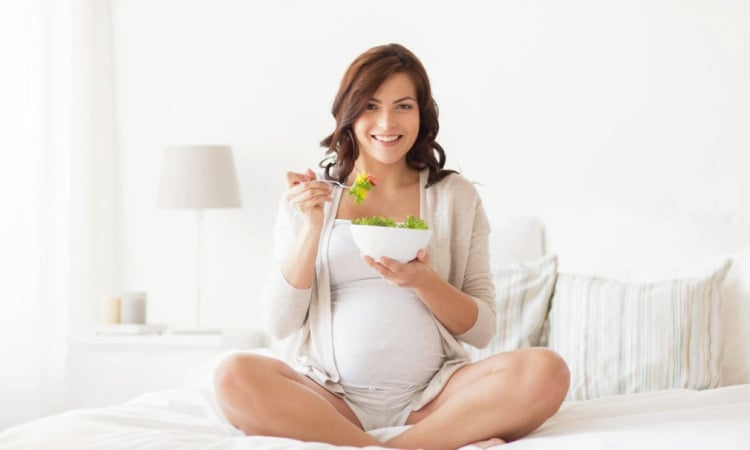 7 Potential Benefits Of Having Lettuce During Pregnancy