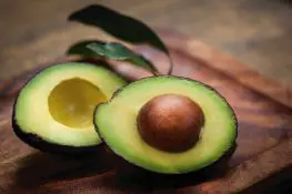 Avocados During Pregnancy- Health Benefits, Risks, And 2 Delicious Recipes