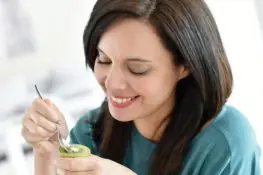 Eating Kiwis During Pregnancy- Benefits And Side Effects