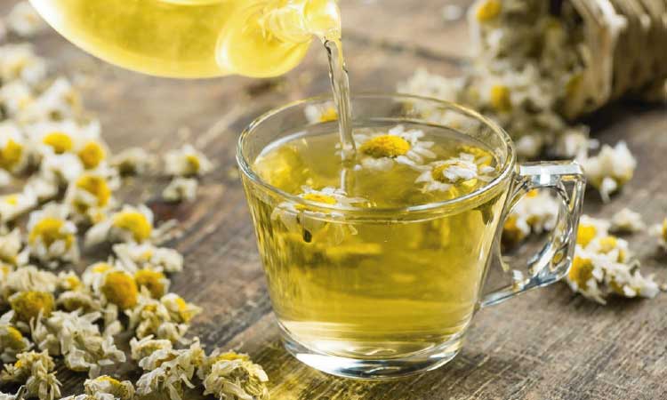 Risks Of Drinking Chamomile Tea During Pregnancy