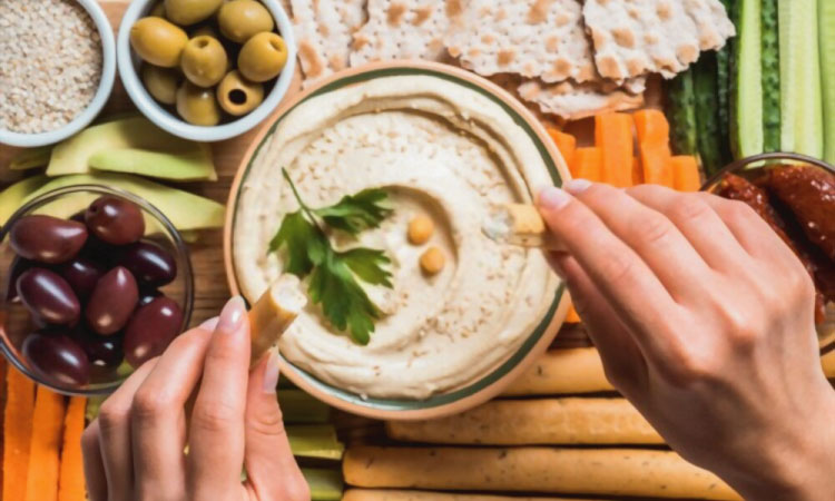 10 Benefits Of Eating Hummus During Pregnancy