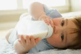 10 Tips For Introducing Your Breastfed Baby To The Bottle