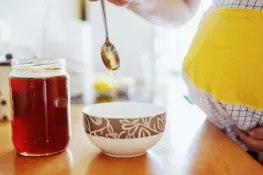 8 Benefits Of Honey During Pregnancy