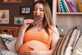 Eating Chocolates During Pregnancy - Does It Increase Happiness