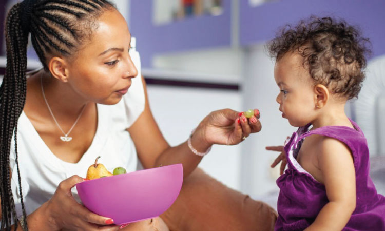 Precautions When Feeding Grapes To Babies