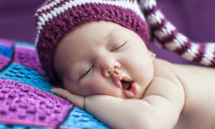 How To Deal With Your Baby’s Sweating While Sleeping?
