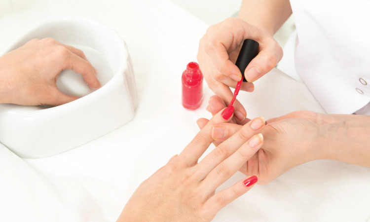 Care To Take When Getting a Gel Manicure While Pregnant